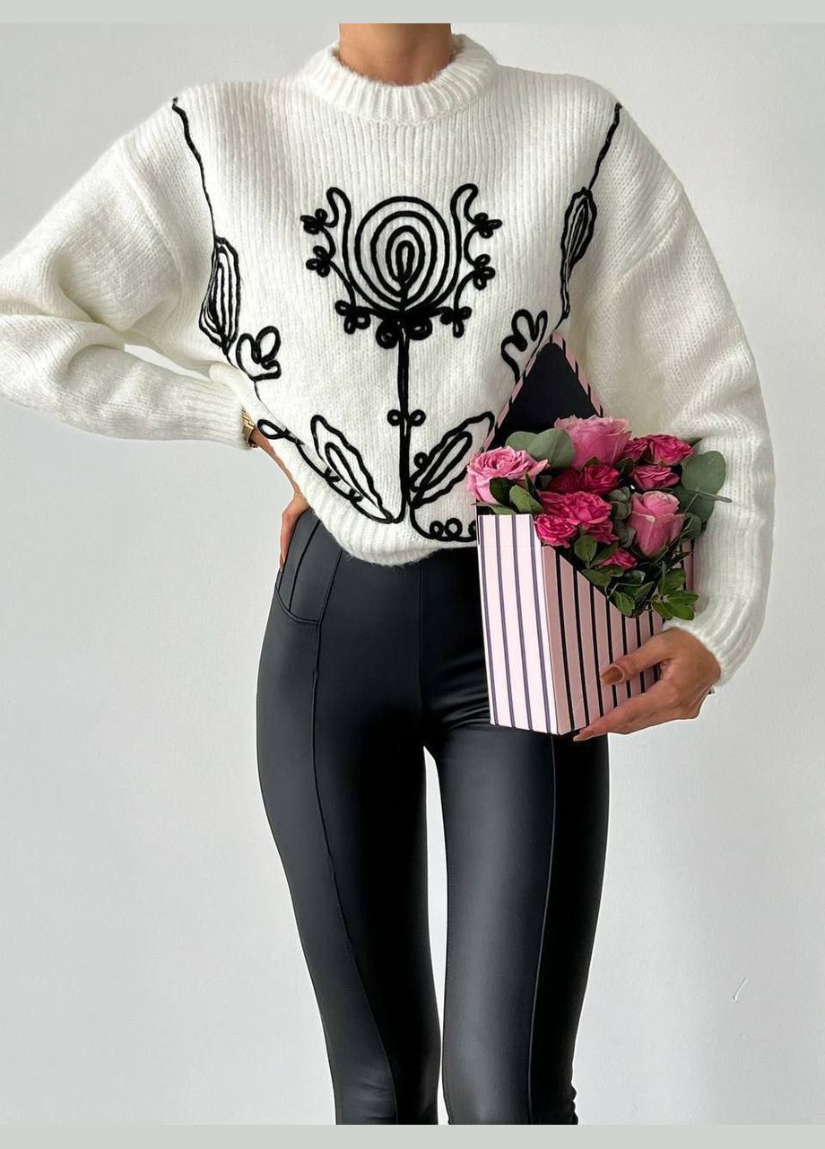 Білий демісезонний светр турецька тканина машинне в‘язання фабричне пошиття No Brand