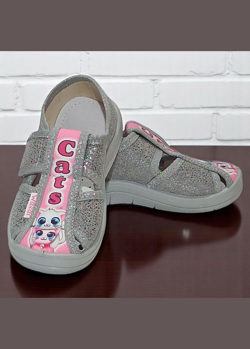 Серебряные ортопедические тапочки на липучке для девочки сменка в садик валди Waldi