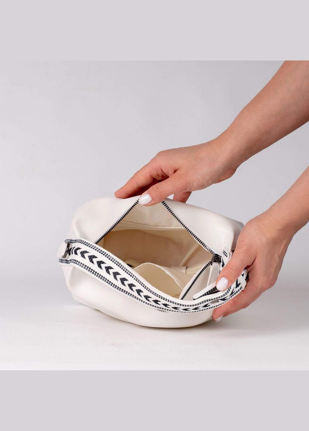 Сумка жіноча Крос боді функціональна біла з екошкіри NIUNIU (340239633)