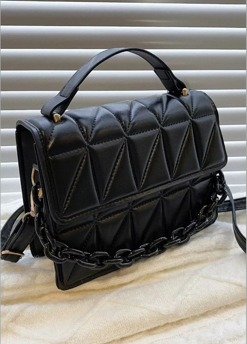 Жіноча класична сумка 21137 на ремінці чорна No Brand (283022774)