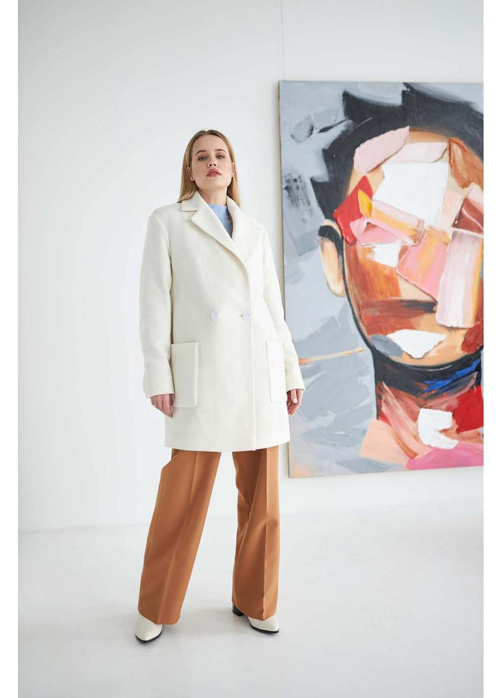 Белое демисезонное Женское пальто Origa