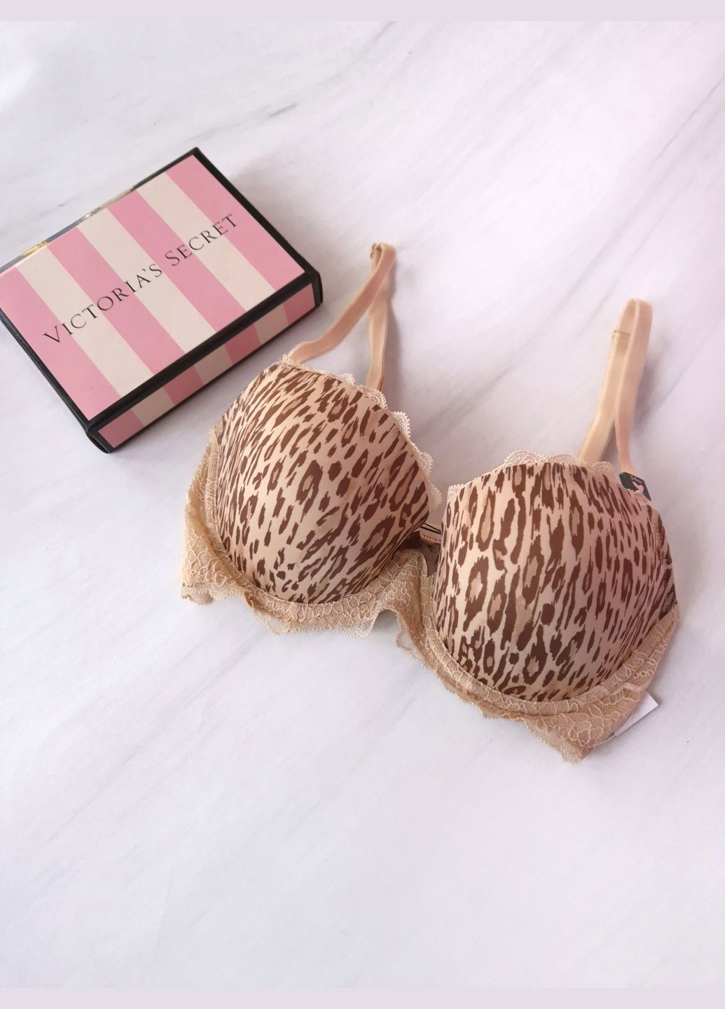 Бежевий балконет бюстгальтер жіночий чашка з леопардовим принтом Victoria's Secret з кісточками поліамід