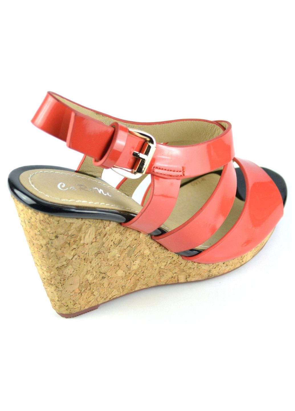 Розовые летние босоножки Carini