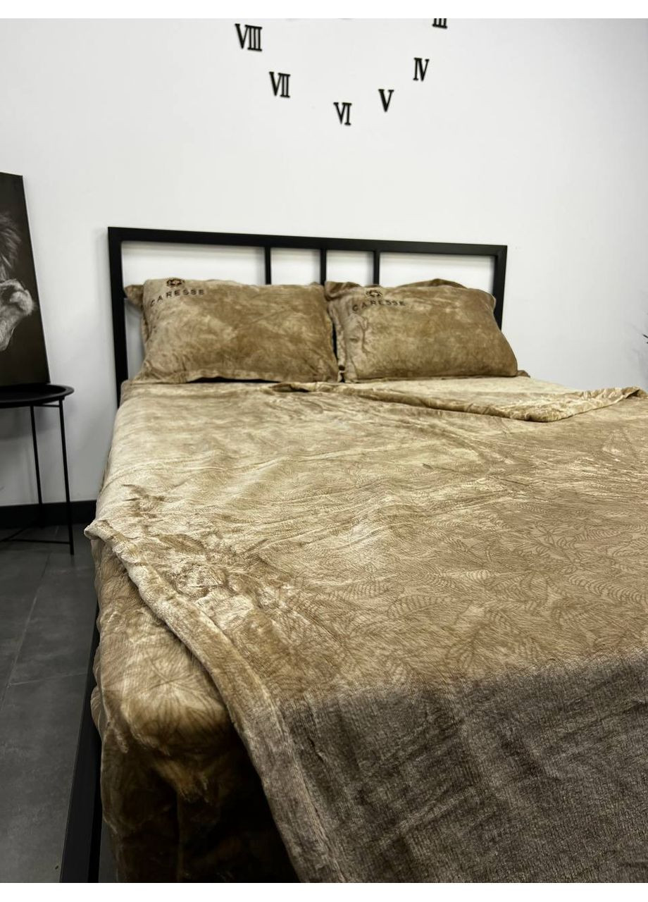 Велюровое постельное белье Caresse полуторное 160х210 простыня на резинке 140х200х25 капучино No Brand (372600966)