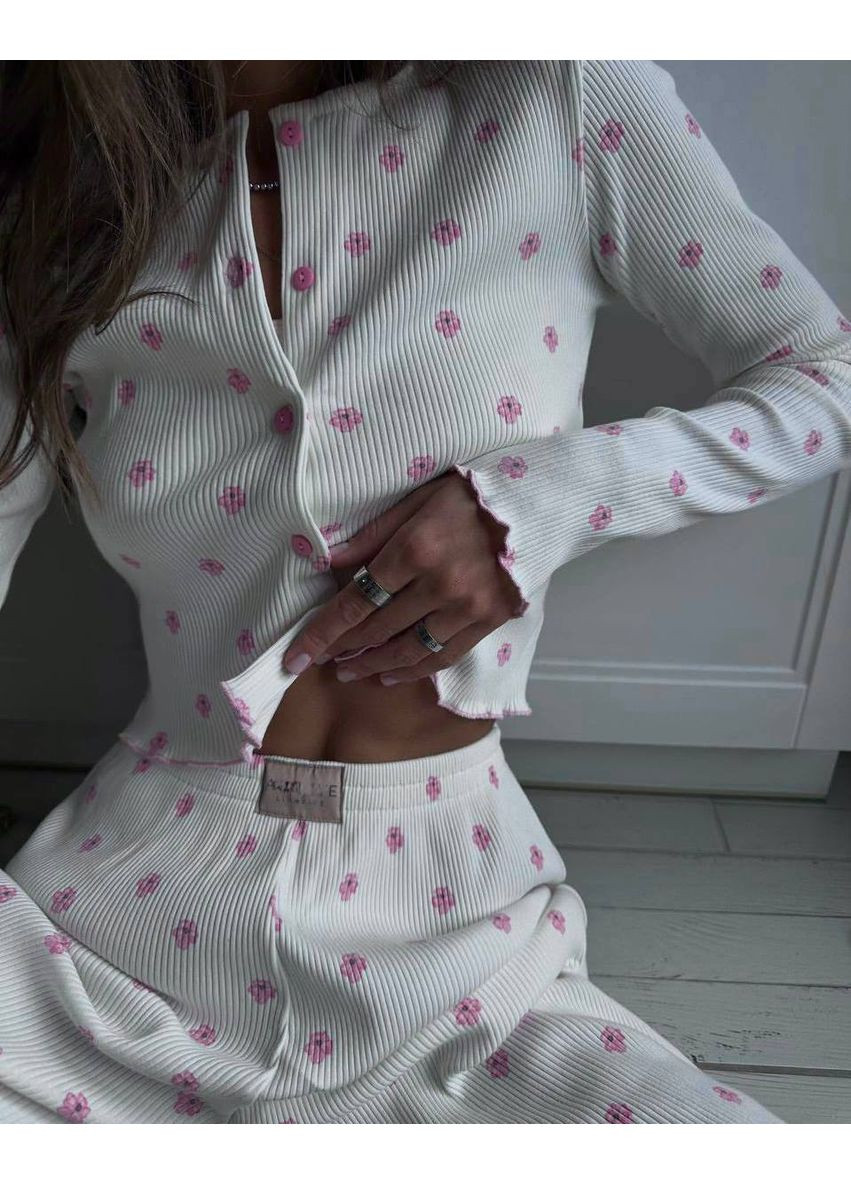 Молочная женская пижама с цветочным принтом. кофта + брюки MonCher