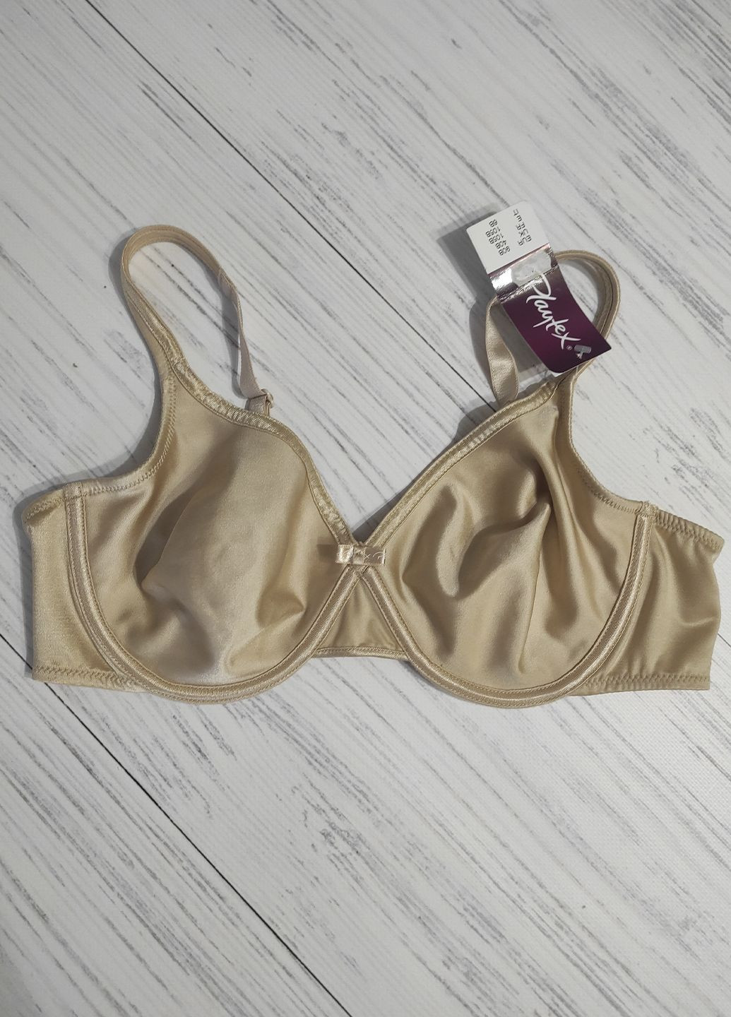 Бежевый бюстгальтер базовый на косточках мягкая чашка Playtex с косточками полиамид, эластан, сатин