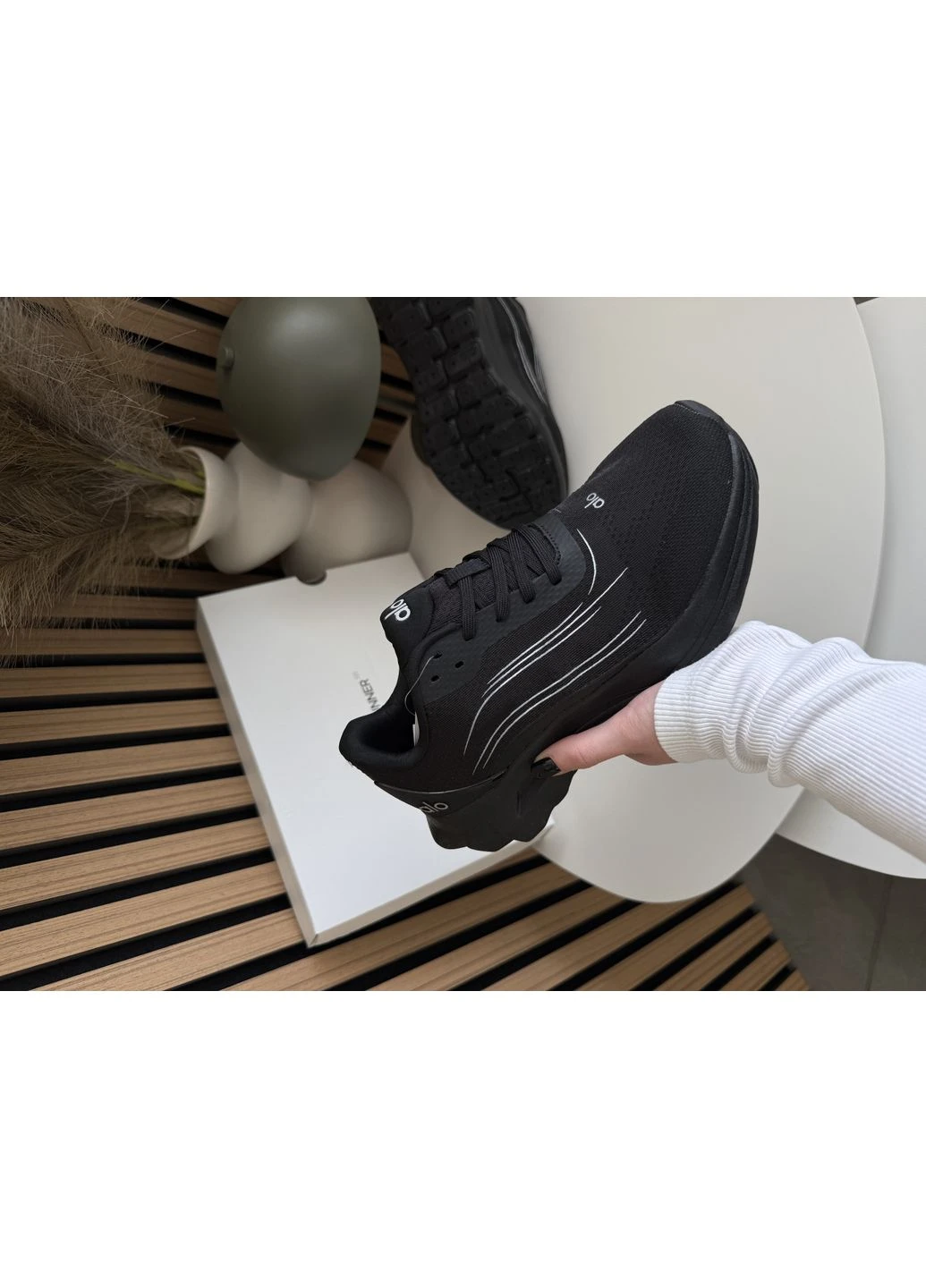 Черные демисезонные кроссовки мужские и женские alo yoga runner black | ало йога раннер черные No Brand