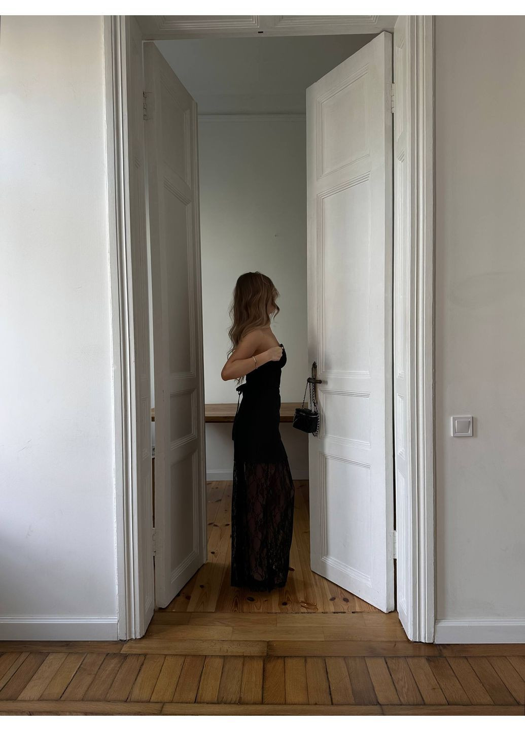 Черное праздничный, коктейльное, вечернее, кэжуал женское платье с открытыми плечами FINO Mode