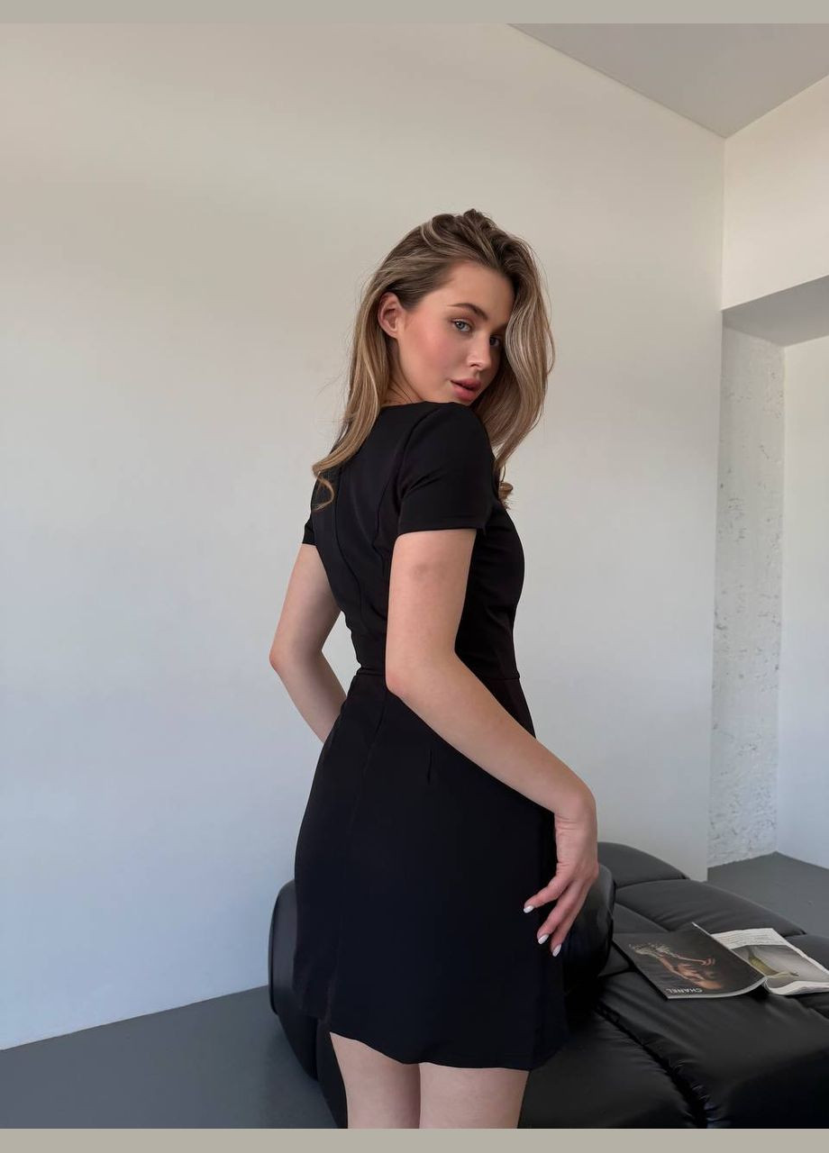 Класичний комбінезон з коротким рукавом Adelante комбінезон-шорти однотонний чорний кежуал костюмна