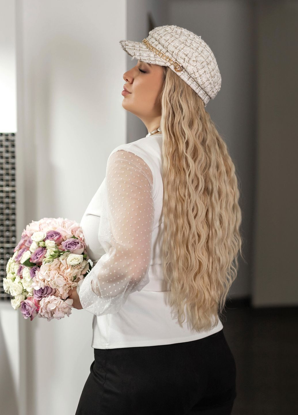 Білий демісезонний жіночий пуловер з рукавами із сіточки пуловер No Brand