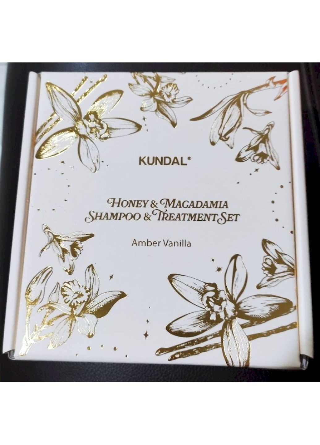 Подарунковий набір для догляду за волоссям Holiday Edition Set Amber Vanilla бурштинова ваніль 600 мл Kundal (314774497)