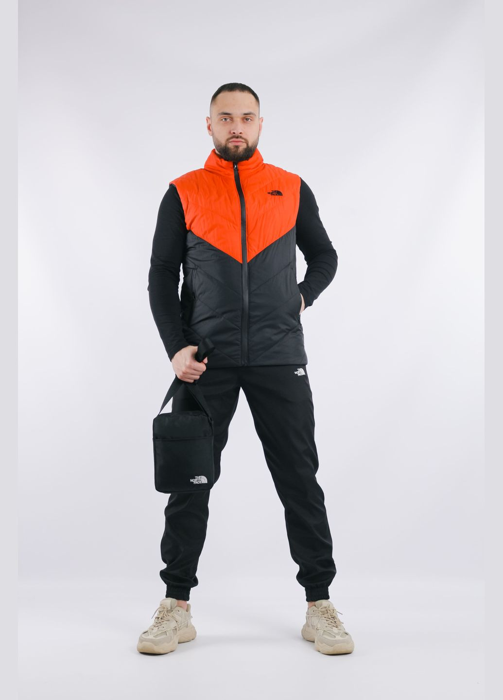 Оранжевый демисезонный комплект мужской "clip": жилетка оранжево-черная + штаны "president" черные. барсетка в подарок! No Brand