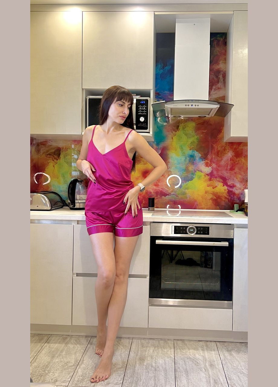 Розовая всесезон женский шелковый домашний комплект/пижама - майка + шорты 2 Льва