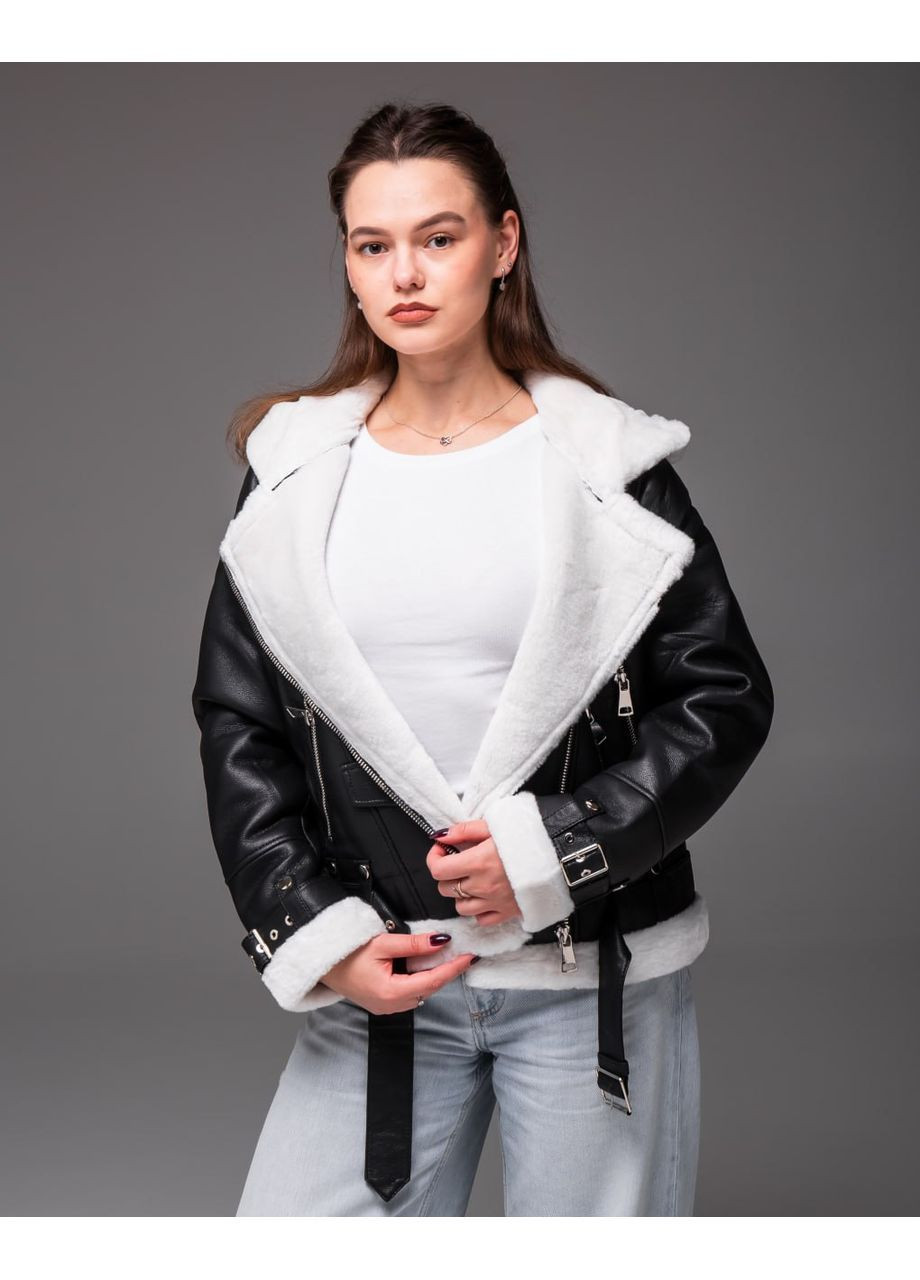 Чорна зимня жіноча куртка-косуха на хутрі косуха Vakko