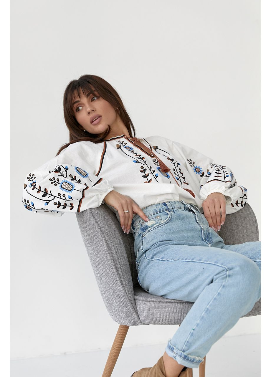 Біла жіноча вишиванка з пишними рукавами на резинці ESQ бавовна (351854759)