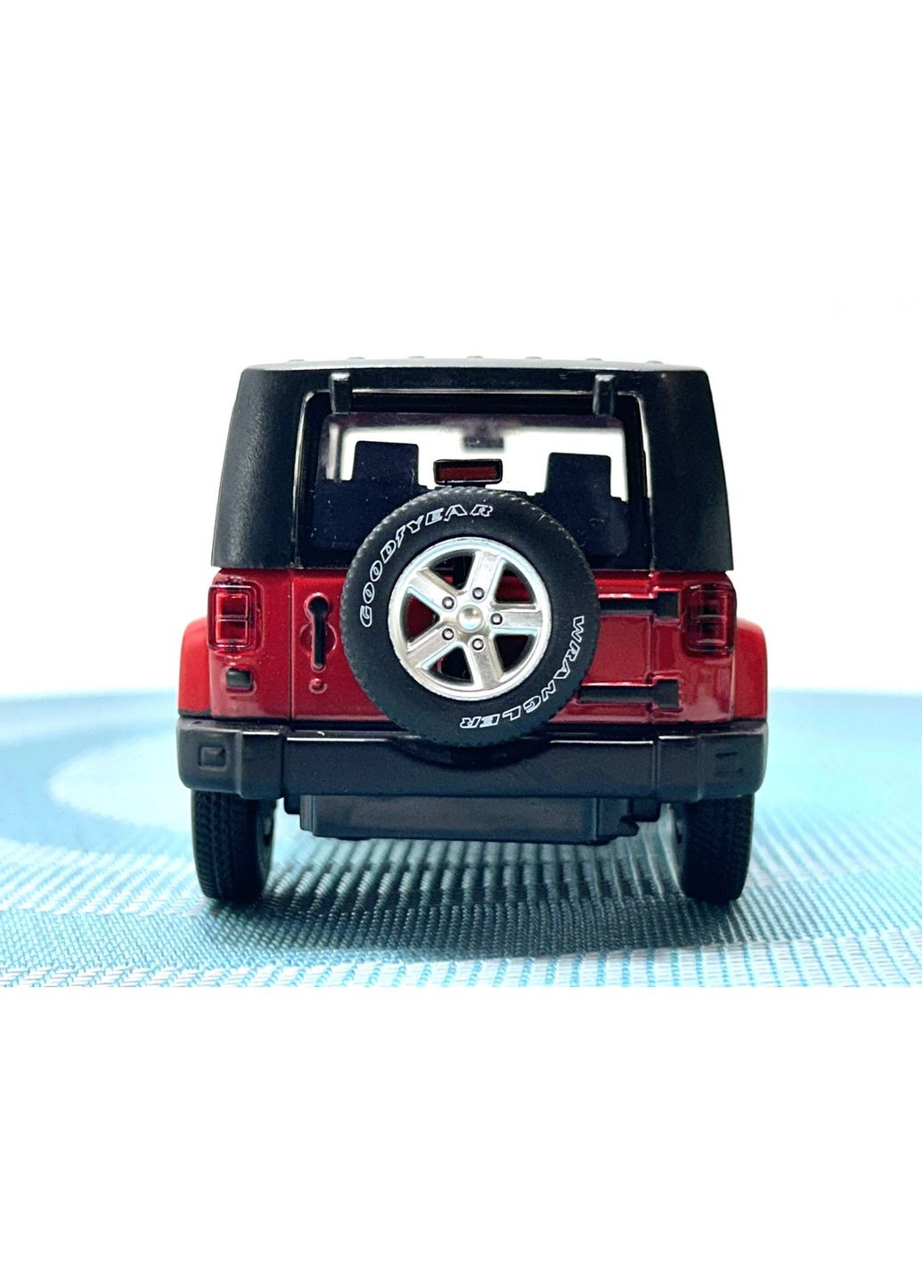 Машина металлическая Jeep Wrangler свет звук открываются двери капот 1:32 Красная (68331) АВТОПРОМ (361854823)