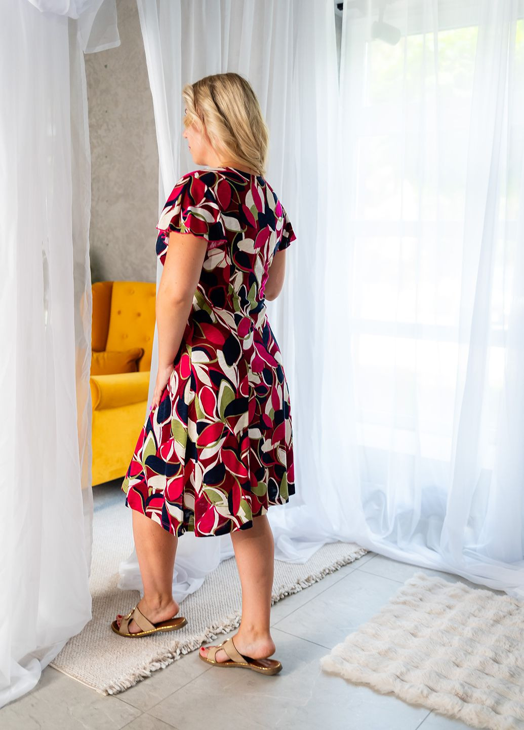 Бордовое платье Трикомир с цветочным принтом