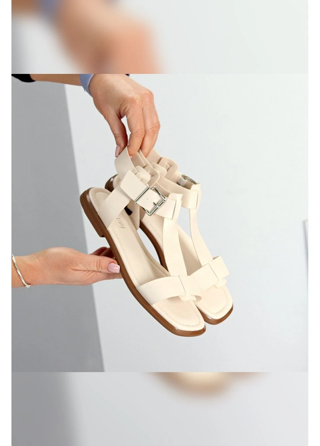 Стильні жіночі босоніжки No Brand (389029920)