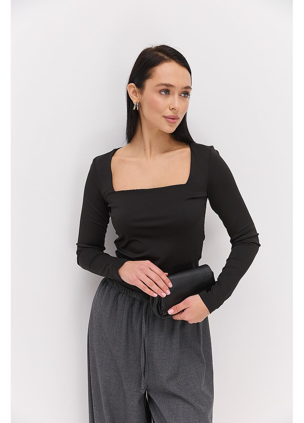 Жіночий лонгслів з квадратною горловиною Arjen (370984599)