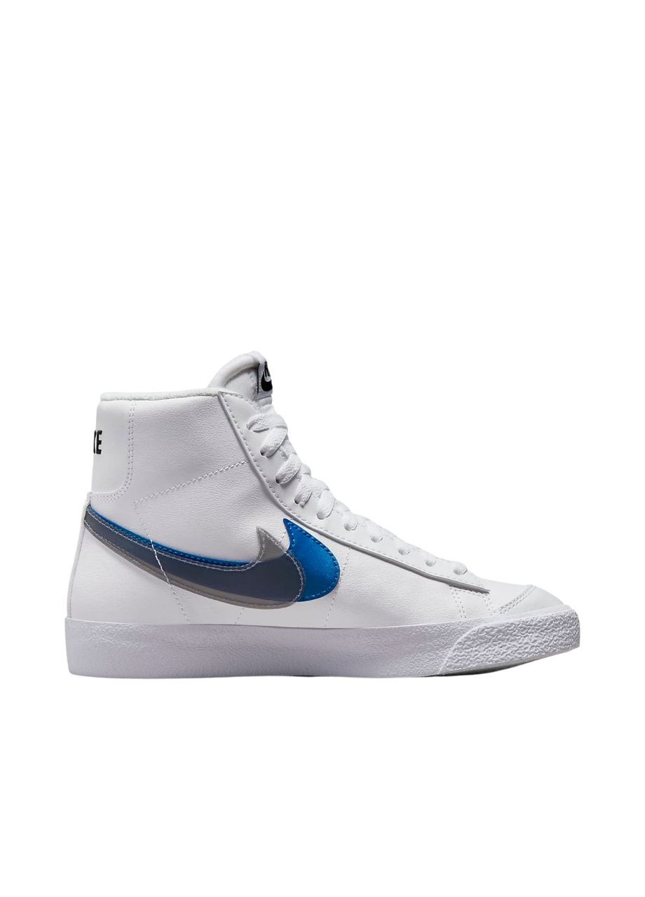 Білі кросівки blazer mid nn gs fd0690-100 Nike