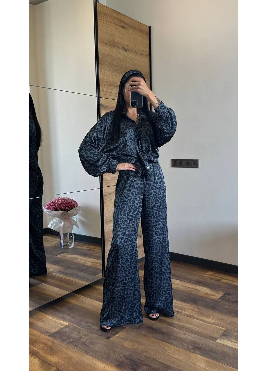 Красивый шёлковый костюм тройка в принте лео графитового цвета No Brand 345-5 (350313981)