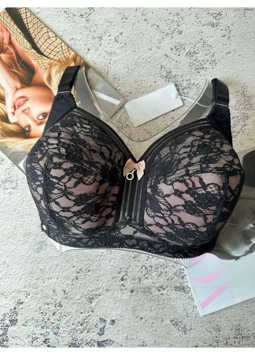 Чорний бюстгальтер на чашку е без кісточок і без поролону,, чорний з бежевим Lanny Mode