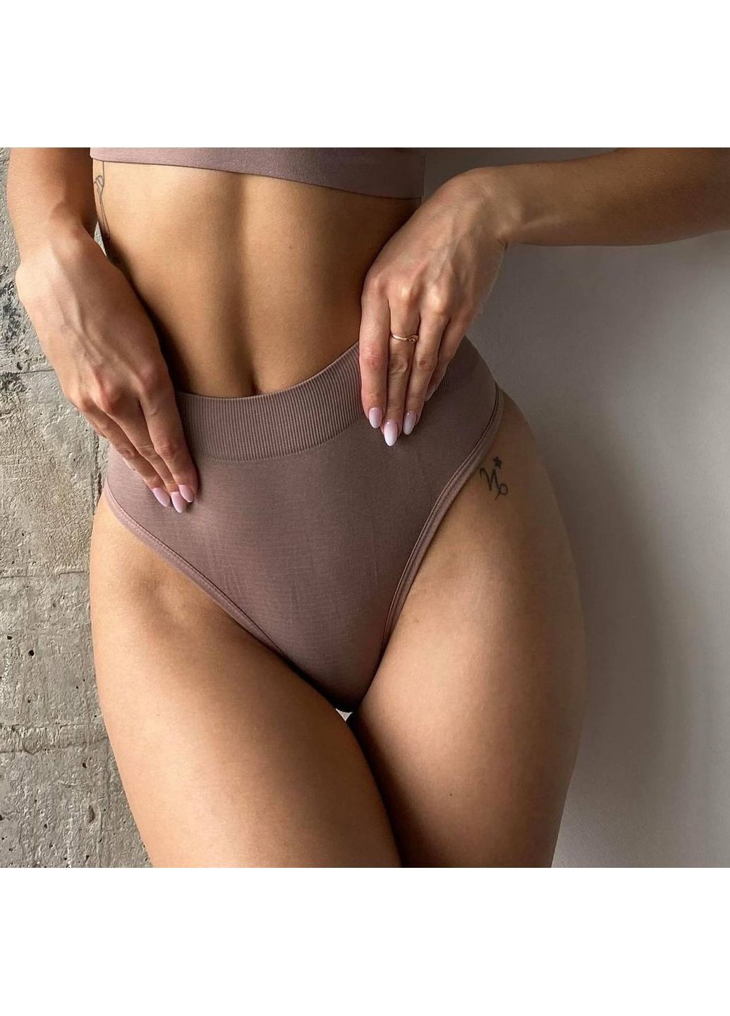 Жіночі труси-стрінги гладенькі з широкою резинкою, комплект 5 шт (різні кольори) трусики стринги No Brand Стрінги (366818010)