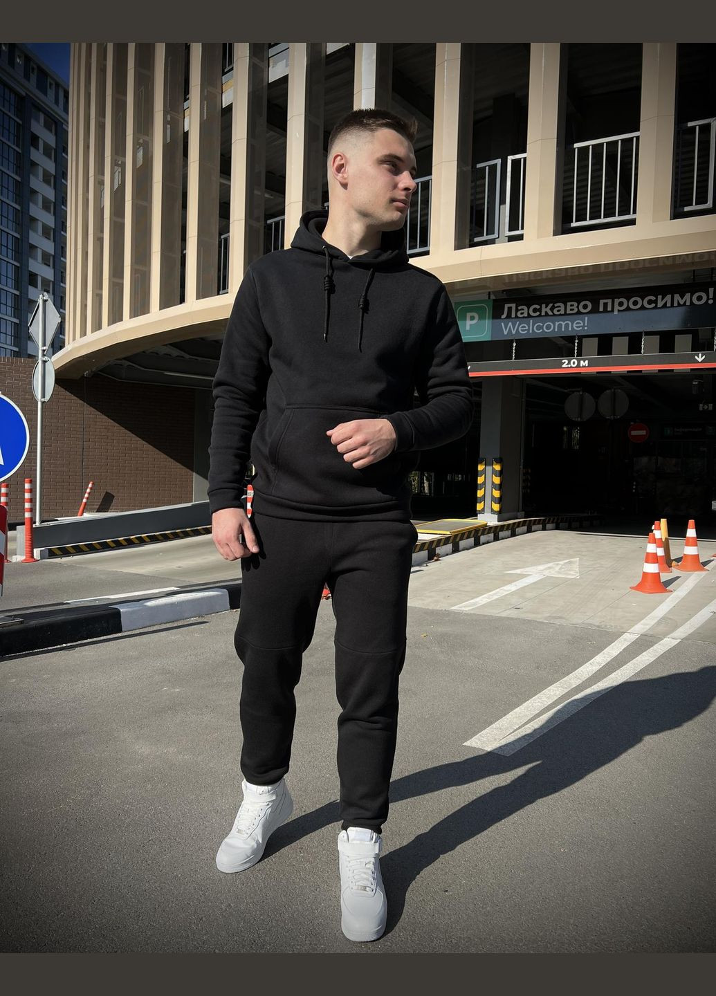 Зимовий базовий однотонний спортивний костюм з начосом чорний худі + чорні штани Vakko (301834036)