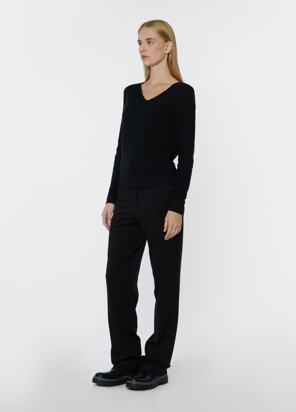 Чорний зимовий пуловер жіночий чорний Arber V-neck WW1 WTR-154