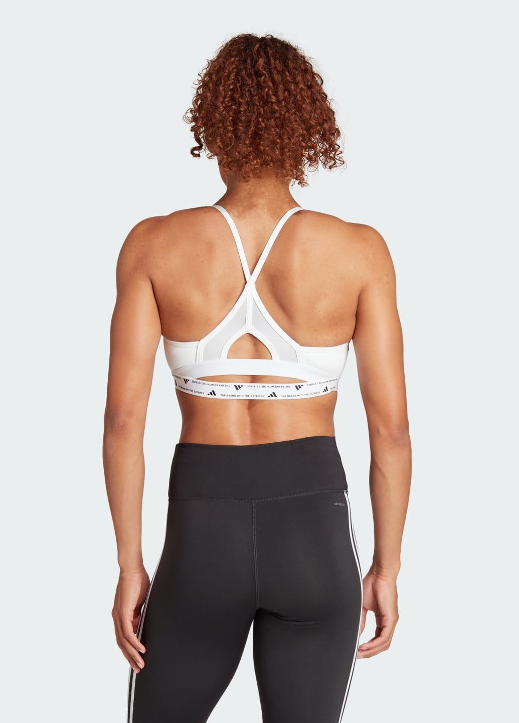 Белый спортивный бра aeroreact training light-support 3-stripes adidas