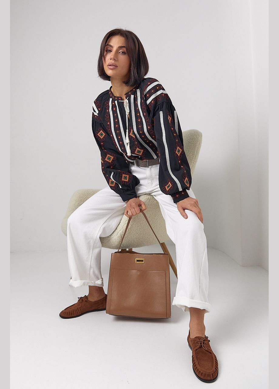 Жіноча вишиванка Свято чорна ESQ 6561 (322444172)