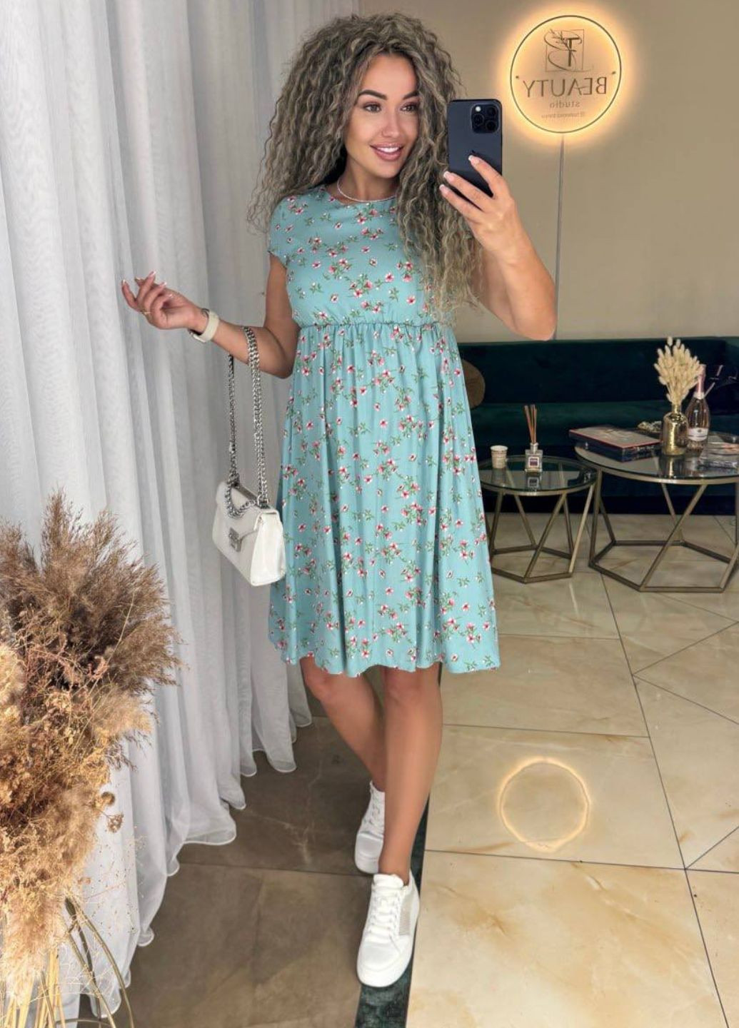Бирюзовое повседневный миди платье свободного кроя а-силуэт Україна с цветочным принтом
