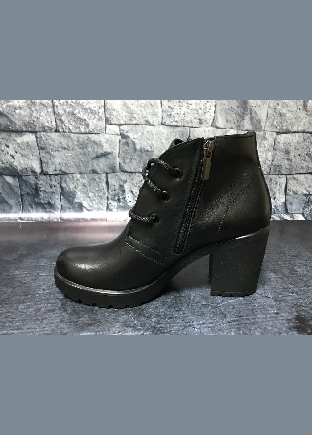 Осенние классические кожаные ботинки на платформе Bistfor