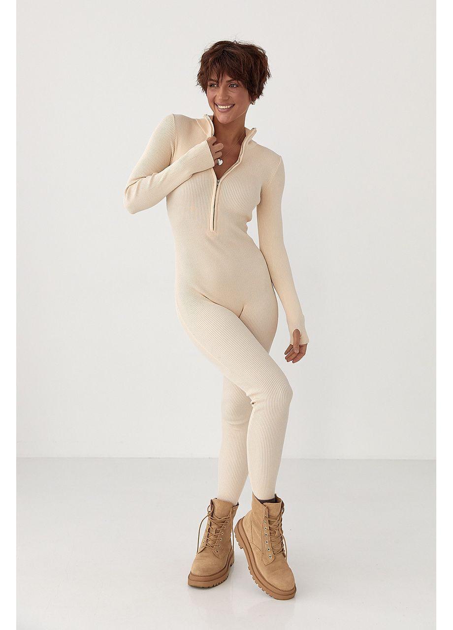 Трикотажный комбинезон в рубчик - кремовый цвет Lurex бежевый повседневный трикотаж