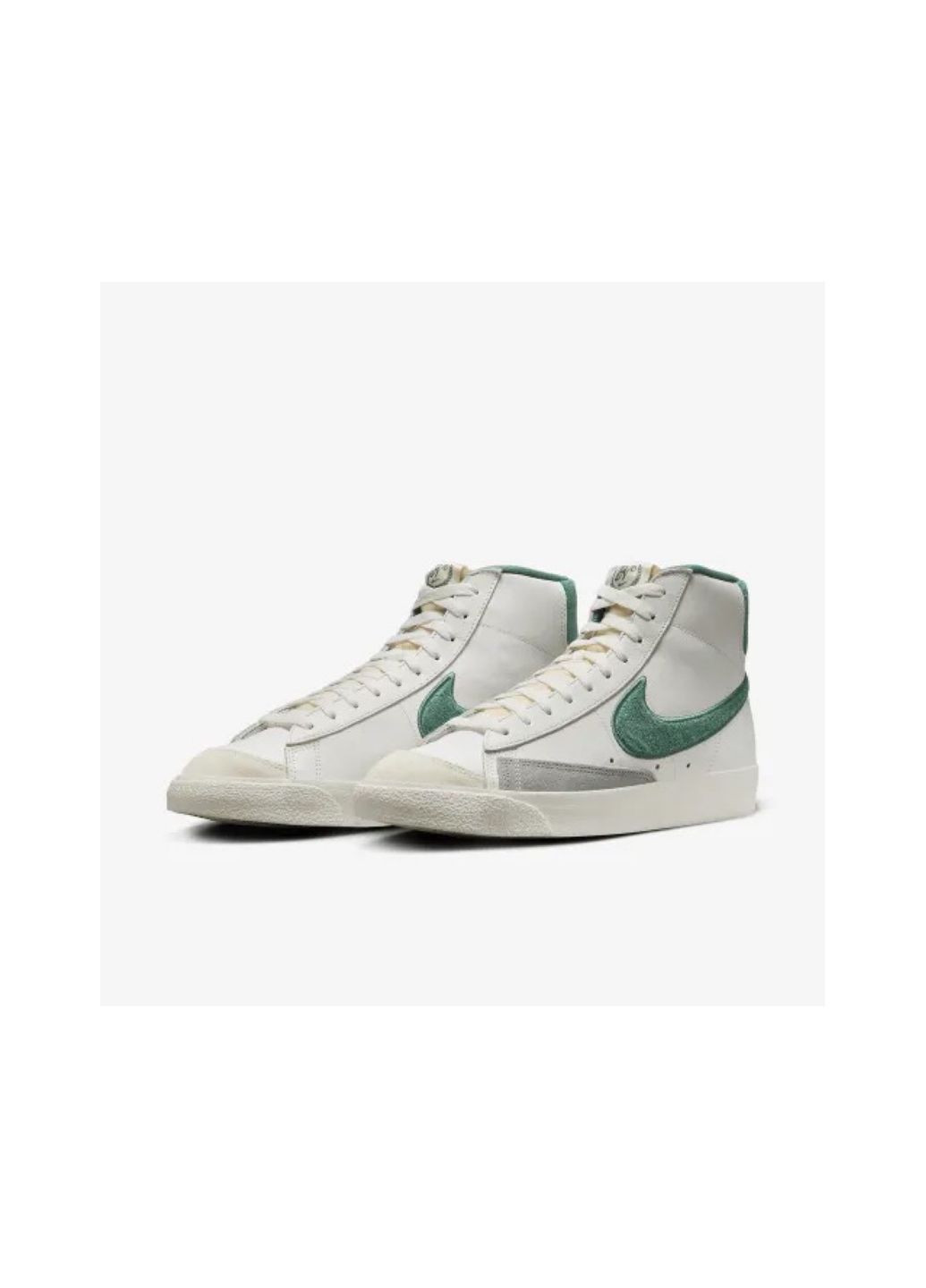 Белые демисезонные кроссовки Nike