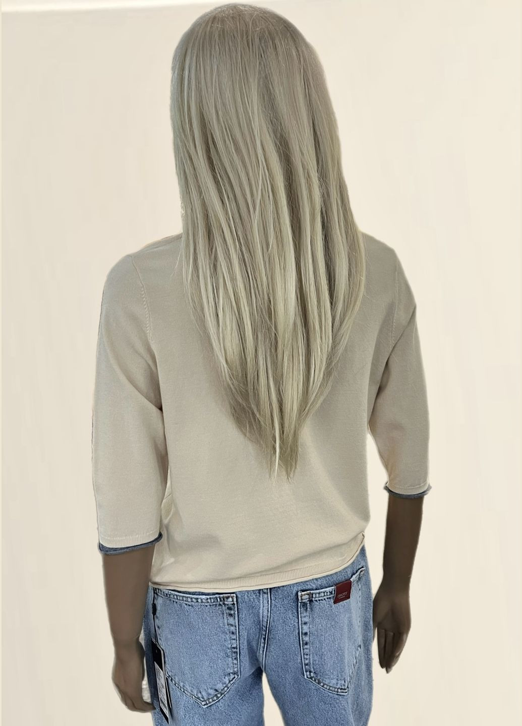 Бежевий крутезний светр люкс якості No Brand