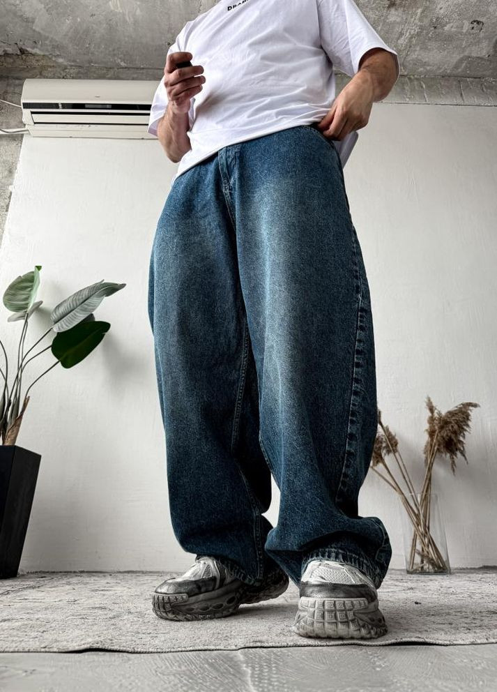 Синие демисезонные джинсы No Brand