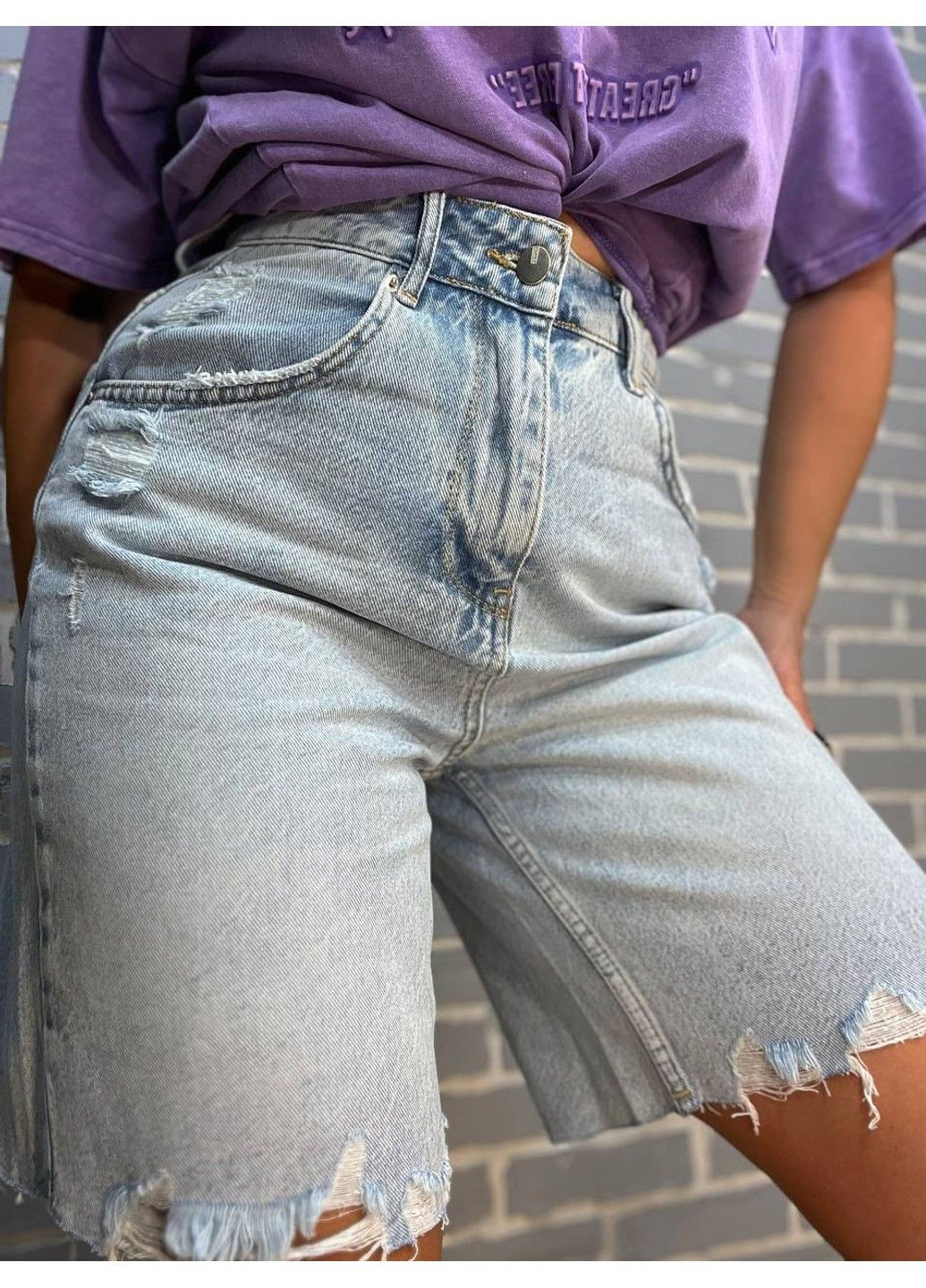 Шорти жіночі джинсові Women Denim 355-974 бермуди рвані довжина до коліна No Brand (304548502)