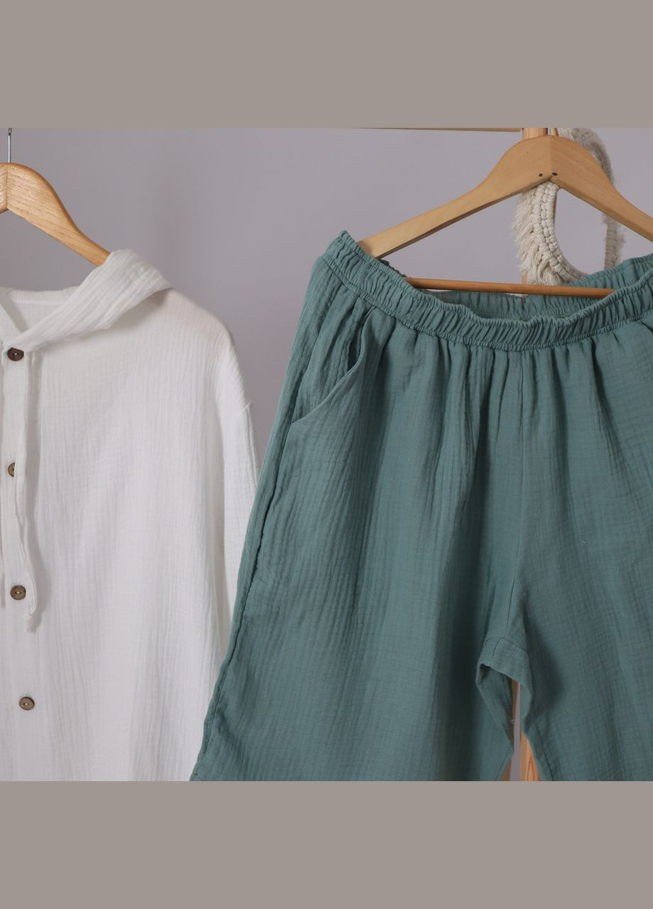 Комбінований літній чоловічий літній мусліновий костюм (біла сорочка з капюшоном+ оливкові шорти) mrou з шортами, з сорочкою No Brand