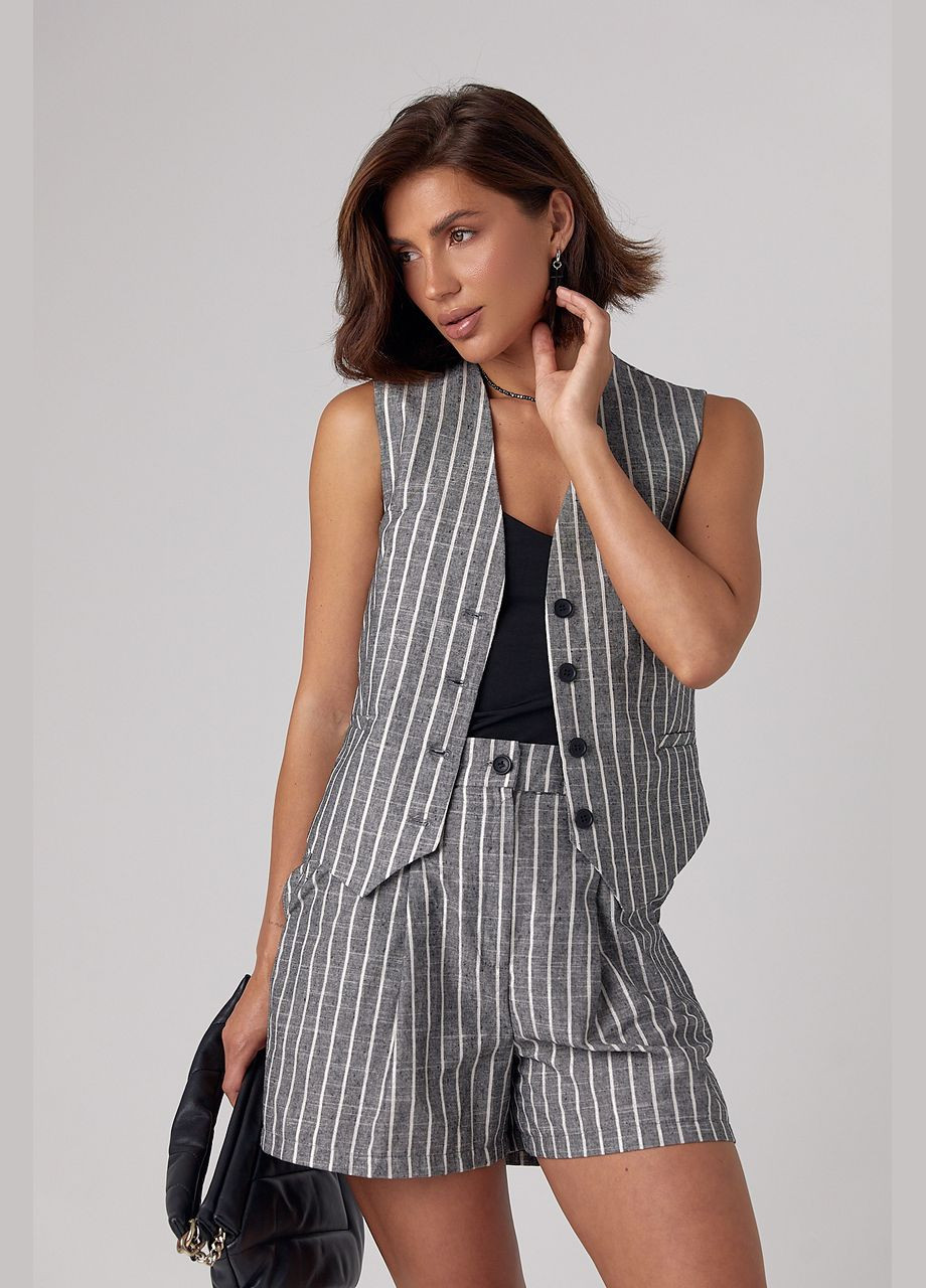 Женский летний костюм с шортами и жилеткой в полоску - темно-серый цвет Lurex (297574734)