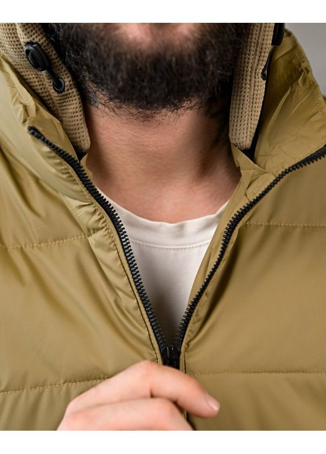 Бежева демісезонна демісезонна чоловіча куртка плащівка бежева No Brand