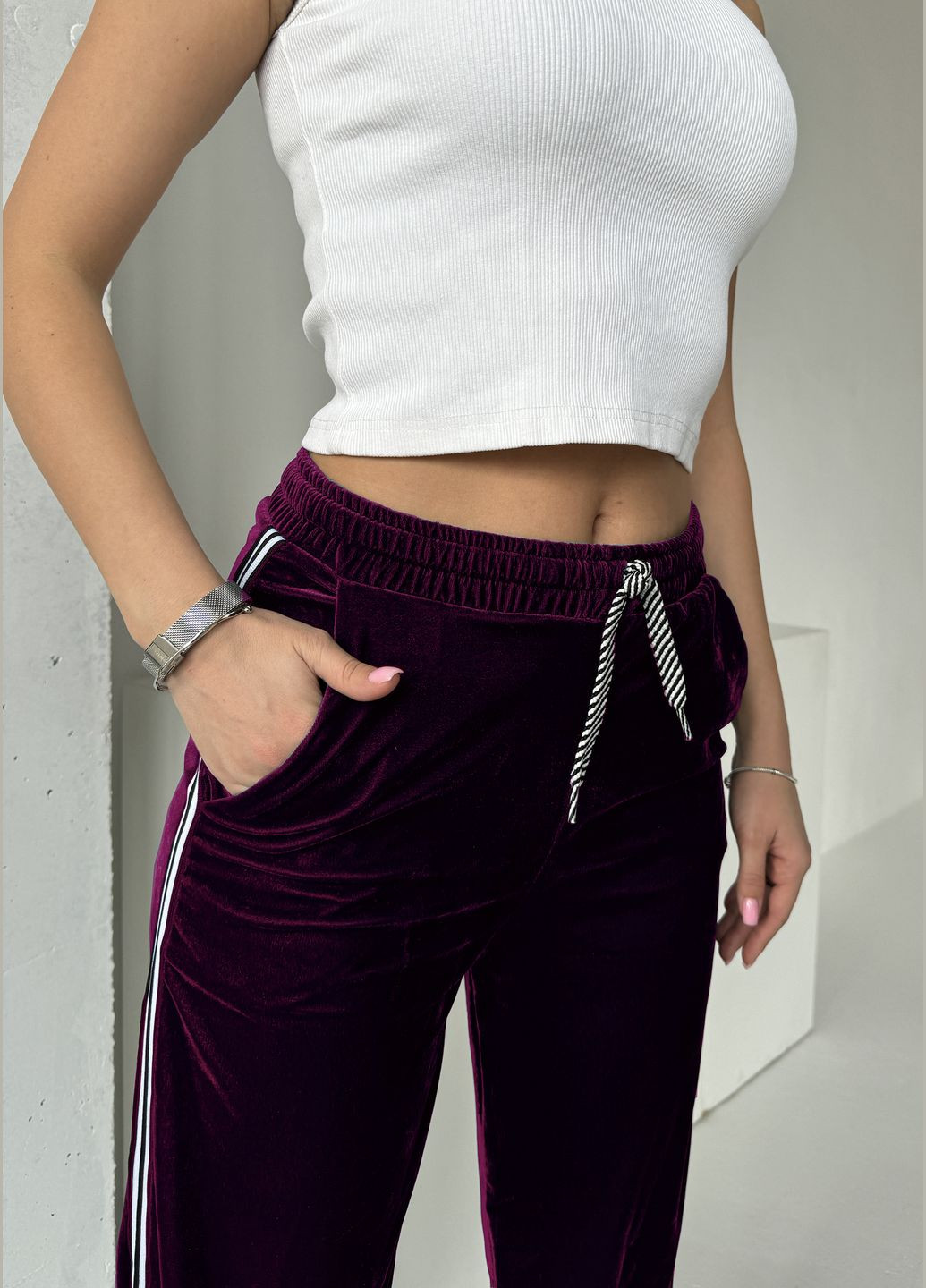 Стильні практичні штани з м'якого велюру INNOE Штани (322236451)