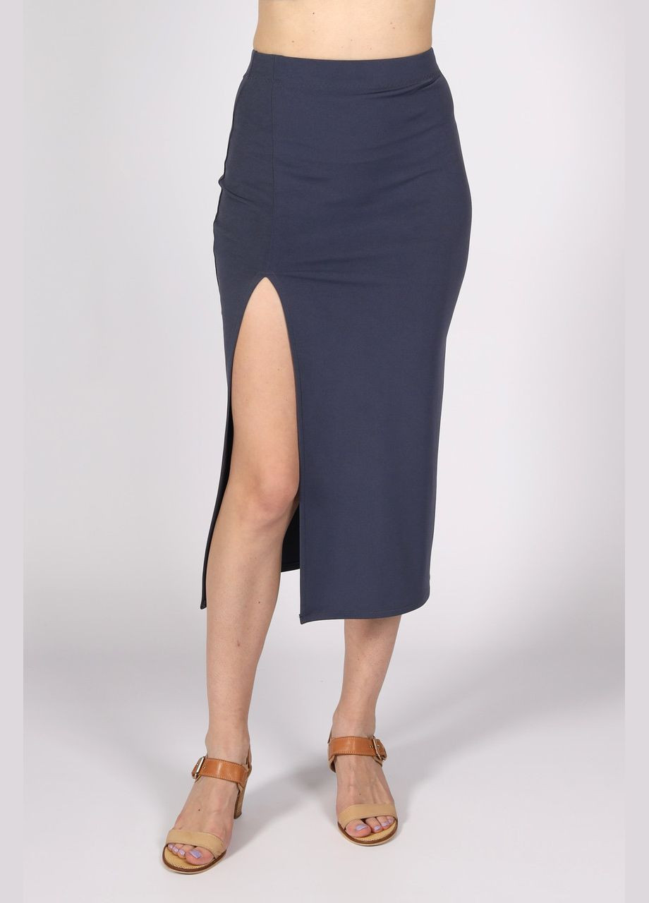 Темно-серая офисная юбка миди, ниже колена, женская трикотажная с разрезом на правой ноге, однотонная. No Brand