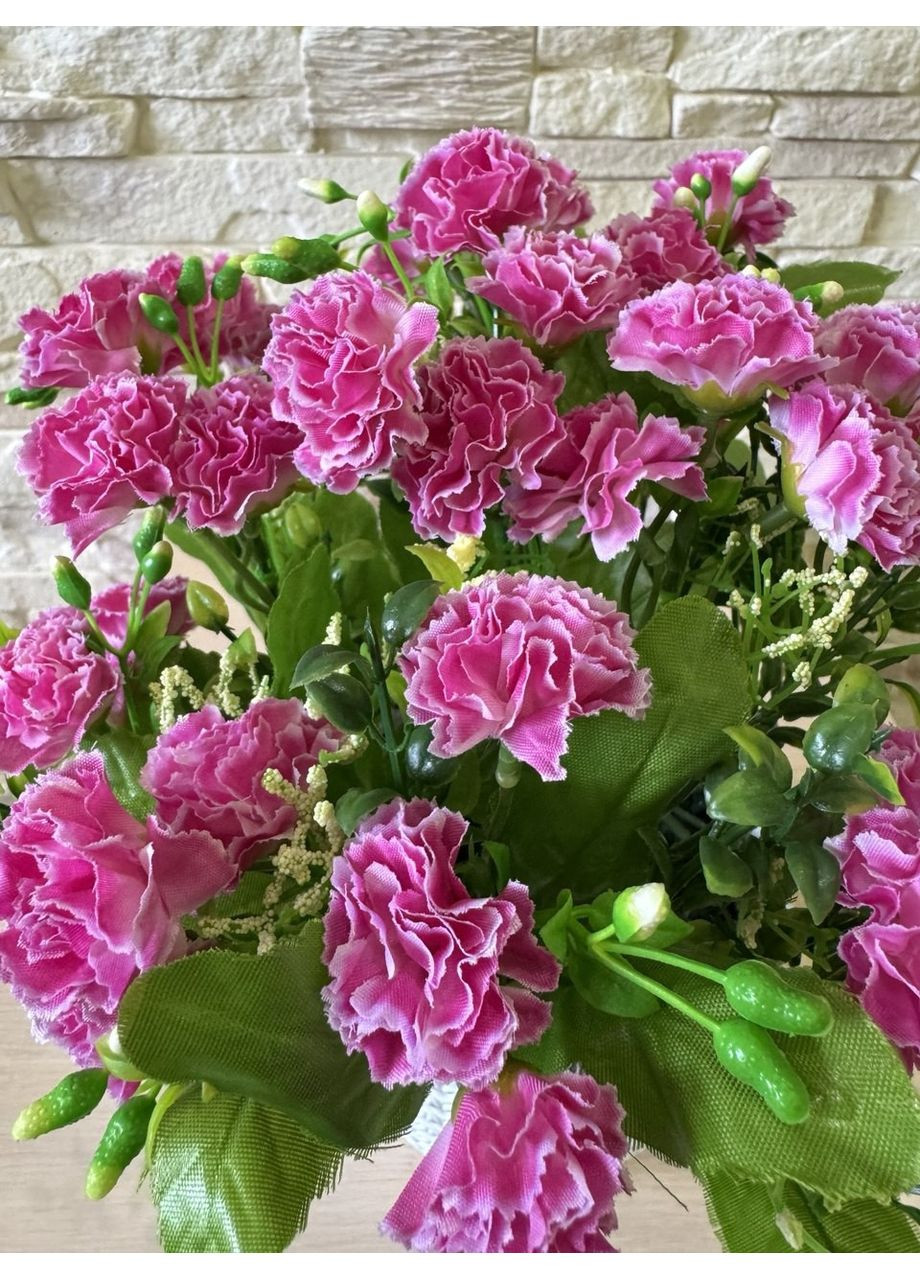 Букет гвоздика мелкая сиреневая в горшке 30 см. Пластмакс (372837837)