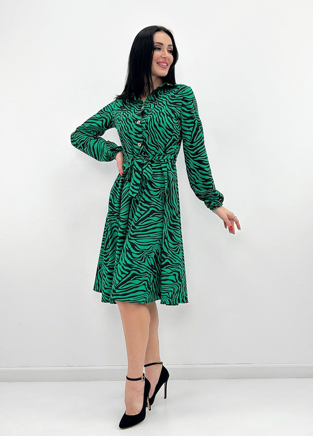 Зеленое повседневный, кэжуал платье миди Fashion Girl зебра