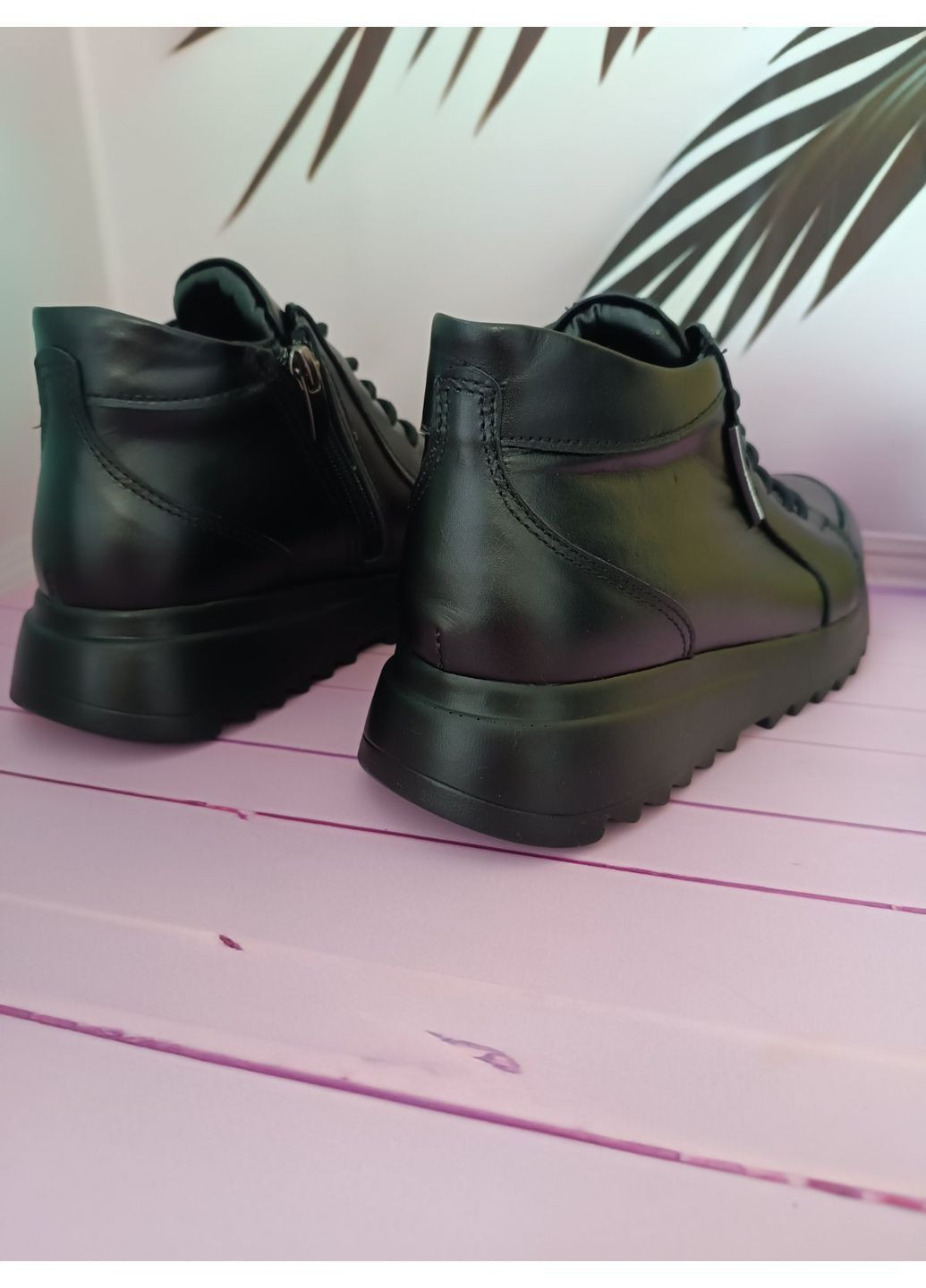 Кросівки жіночі шкіряні зимові на хутрі No Brand (370563133)