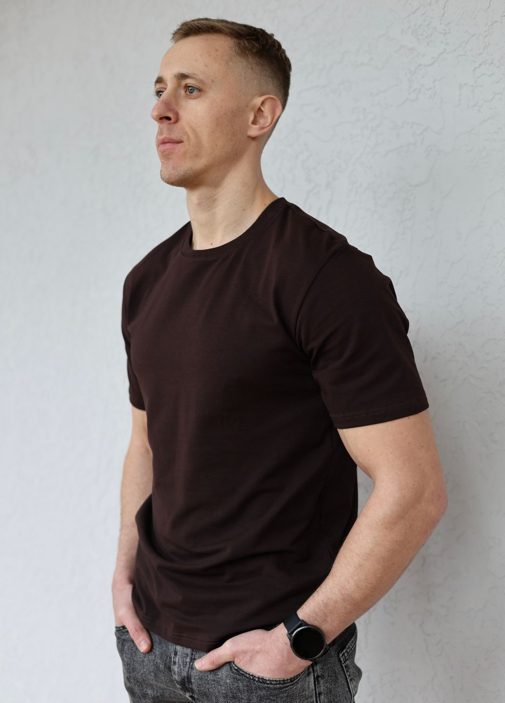 Коричневая футболка MonsterBrand