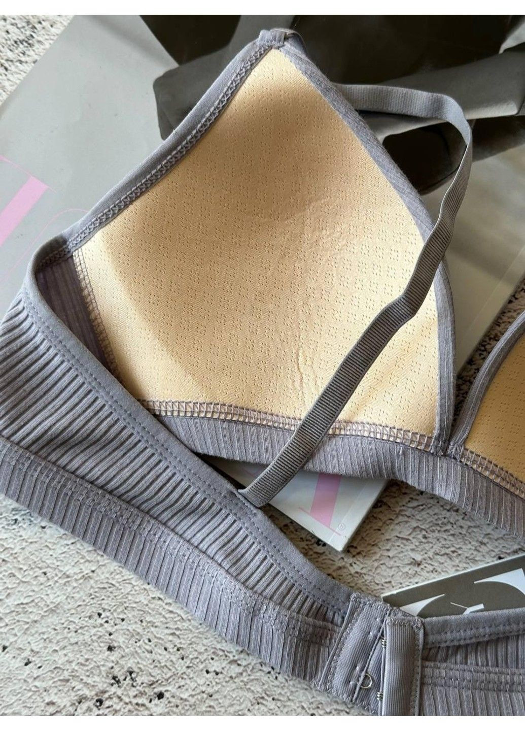 Жіночий топ-бра на чашку А/В без кісточок Lavolle (295923824)