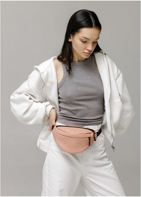Жіноча сумка бананка на пояс з екошкіри Пудра (779024815) Sambag (360752353)