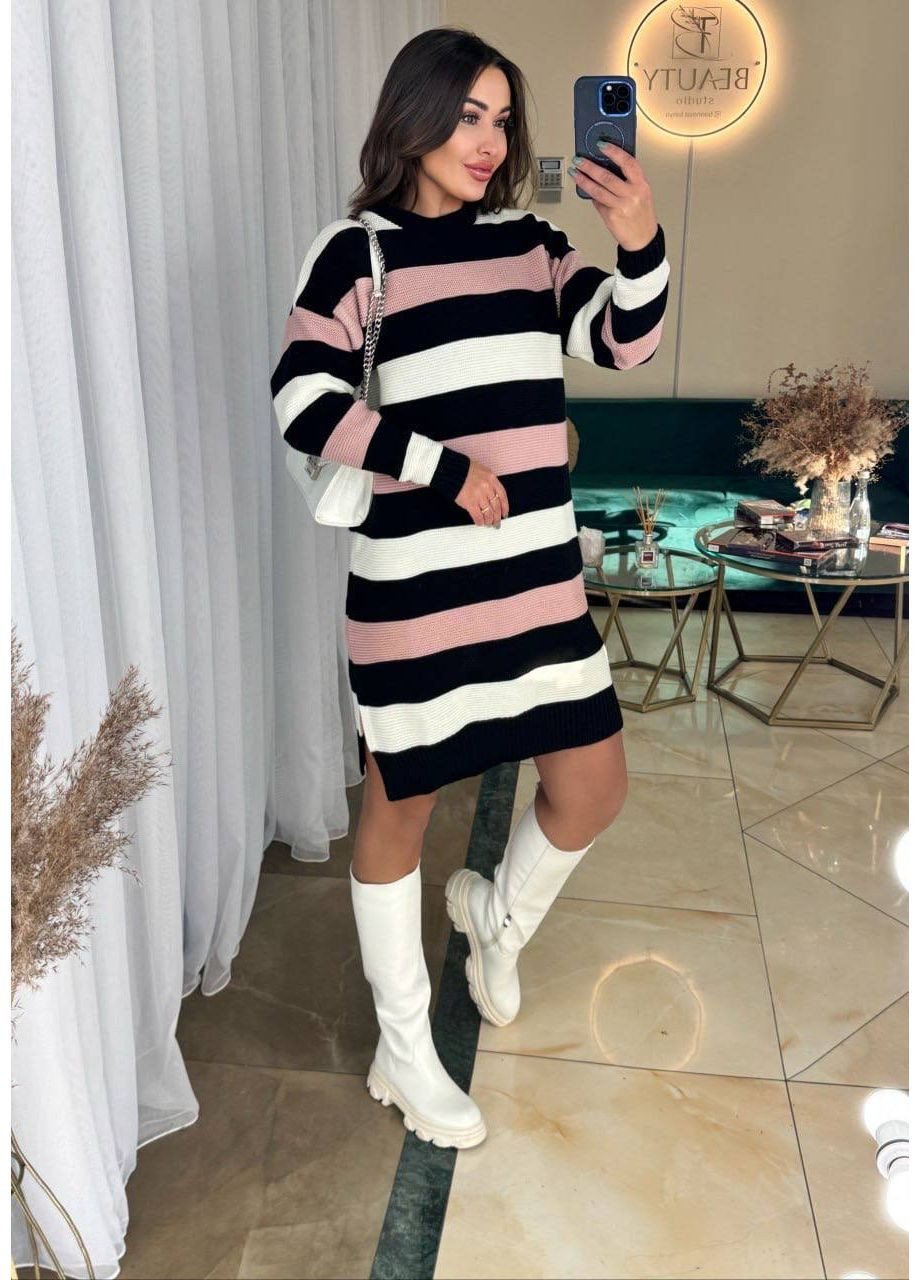 Черное повседневный женское вязаное платье No Brand в полоску